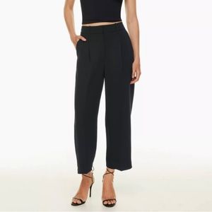 Aritzia Wilfred Effortless Pant Cropped SHORT